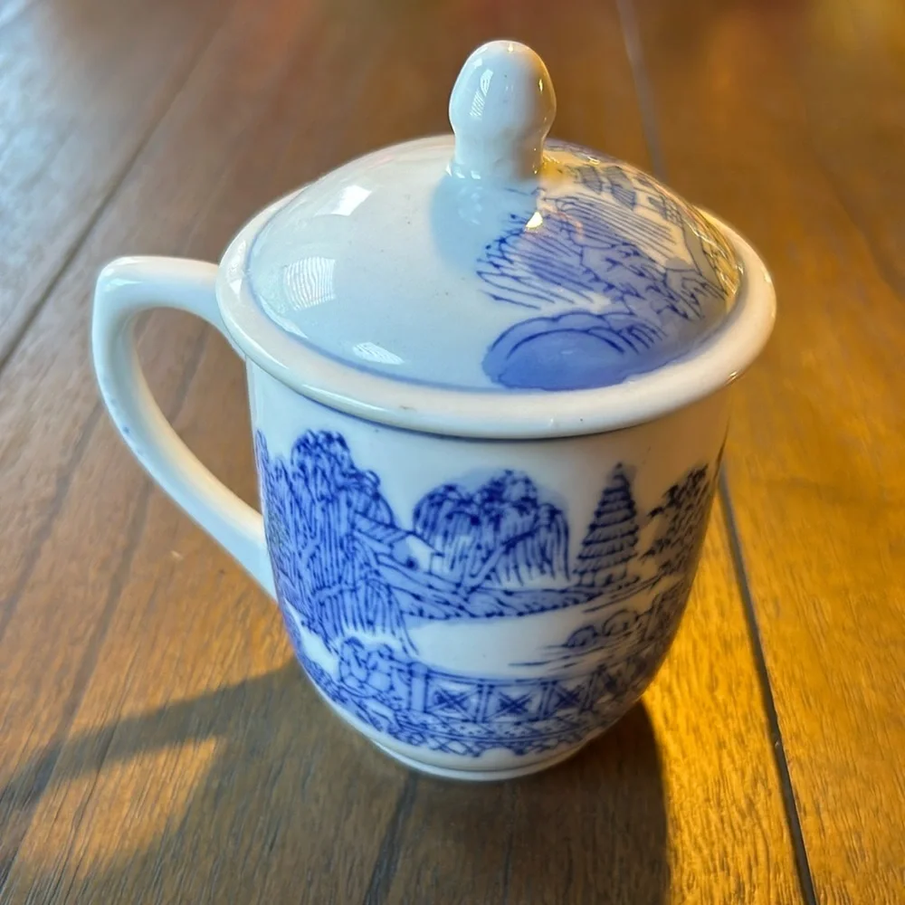 Vintage Pier 1 Chinoiserie Lidded Tea Cup